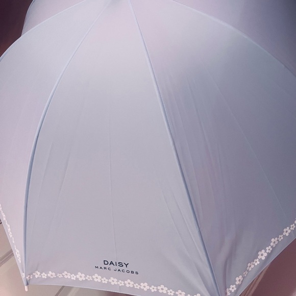 Marc Jacob umbrella - Picture 2 of 5